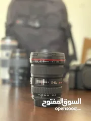  4 كاميرا Canon 5D Mark IV بحالة ممتازة للبيع مع عدساتها وحقيبتها