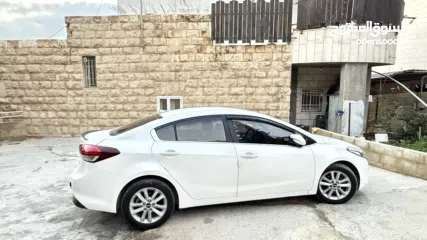  4 كيا سيراتو k3 ديزل 2017 نخب عداد قليل