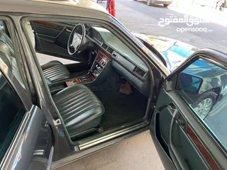  9 مرسيدس 300SEL