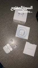  4 AirPods Pro