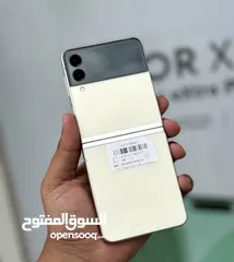  3 عرض خااص : Samsung Z flip 3 256gb جهاز نظيف جدا بدون إي مشاكل مع ملحقاته و ضمان من المحل بأقل سعر