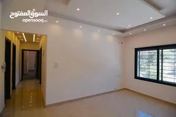  9 شقة طابق اخير مع روف 150م مع ترس 70م في اجمل مناطق ضاحية الامير علي