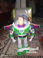  4 لعبة بظ يطير حالتها ممتازة تغني و تتحرك و الها جناحات و كمان لعبة سيارة ورموت تحكم عن بعد السيارة