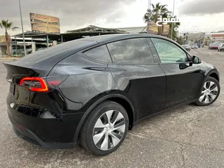  10 TESLA MODEL Y 2022 LONG-RANGE DUAL MOTOR-7 Seats  (سبع مقاعد)