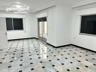  6 منزل رائع في الشميساني للايجار طابق ارضي في عمارة من طابقين بمدخل وكراج خاص وساحات خاصة