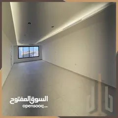  3 شقة طابق شبة ارضي في دير غبار – حجار النوابلسة مساحه 550م مع ترس 60م