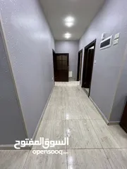  17 بيت للبيع أربد شارع البترا شمال اربد مول