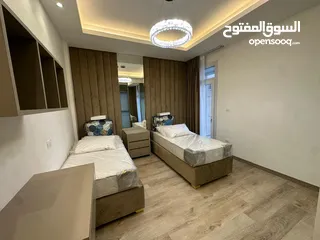  9 شقة 6 غرف نوم للايجار في الظهير ( Property 39964 ) سنوي فقط