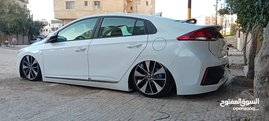  16 هيونداي ايونيك