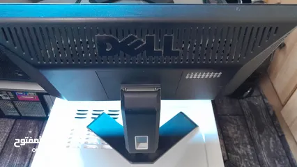  1 كمبيوتر نوع dell  4GB RAM Core i2المعالج 128 ssd  260GB مع شاشة وكيبورد وماوس