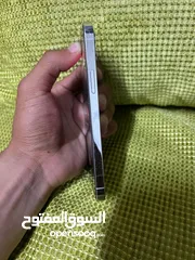  4 ايفون 12 pro وكاله   مش مغير فيه اشي