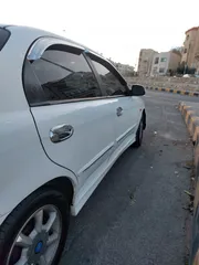  3 كيا سبكيترا للبيع موديل 2002 جير عادي نظيفة وشغل مقناة