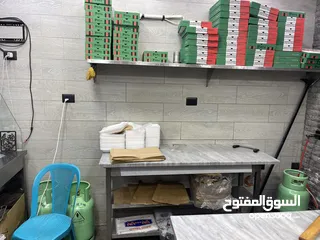 6 محل معجنات مع كامل عدته للبيع بخلو بداعي السفر