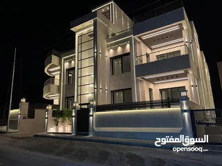  1 فرصة مميزة  أرضي مع حديقة وكراج – مساحات داخلية وخارجية واسعة.