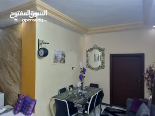  24 طابق ارضي للبيع مع حديقة