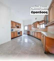  5 فله للبيع في مكان راقي وممتاز