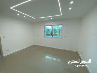  3 استوديو   ارضي   مع   حديقة   مميز   جداً   جداً   للبيع   في   الجاردنز   من   المالك   مباشرة