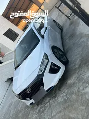  3 هيونداي أيونيك Hybrid