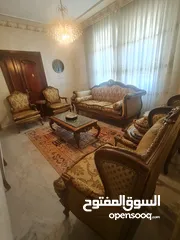  4 طقم كنب فاخر كالجديد
