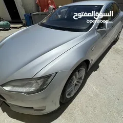  10 تيسلا S85 موديل 2016