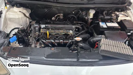  3 Hyundai Accent 2013