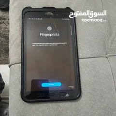  8 تابلت 64 جيجا تخزين و 4 رام  شغال بدون مشاكل التتش مشعور لكن شغال و القلم بيشتغل بركبله خط و ذاكره