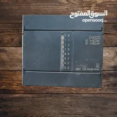  4 شاشات وقطع تحكم (SIEMENS)