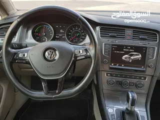  12 اي جولف بريميوم 2016 كرت ابيض لون اسود Volkswagen e-golf premium 2016