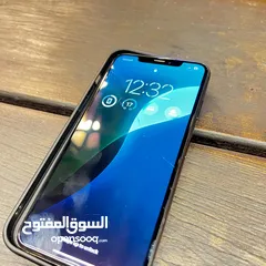  4 ايفون xs max