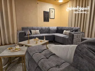  2 طقم كورنر تفصيل 9 مقاعد لون سكني خشب سويد  استخدام شهر ونص
