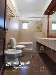  8 شقة فارغة - دير غبار - 4نوم - 280م - مطلة - قريبة من الخدمات العامة