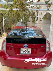  8 Toyota Prius تويوتا بريوس موديل 2012 بحالة جيده جدا