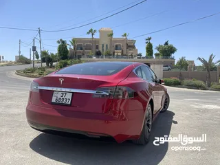  16 Tesla Model S 75D 2018