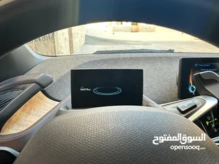 11 50 كم ماشيه دفعه 6500  قسط 200 بدون بنك BMW i3  شحن منزلي و كازيه نظام بنزين ريكس تيرا
