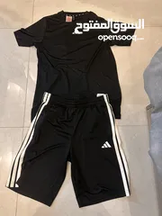  1 طقم اديداس اصلي سايز 16 سنه xl يعني m مع كيسه يمكن التفاوض