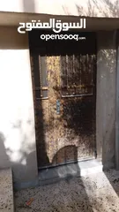 11 منزل للبيع