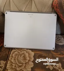  4 قابل للتفاوض لابتوب ميكروسوفت سيرفيس بحالة الوكالةcore i5 الجيل العاشر