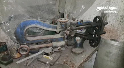  4 ماكينة نفخ عبوات مياه