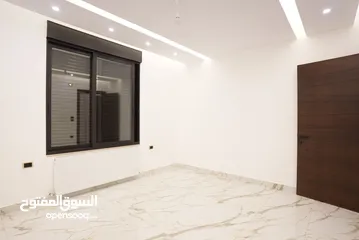  9 شقه مميزه للبيع بعد المدارس العالميه طريق المطار مباشره بسعر مغري تشطيب سوبر ديلوكس