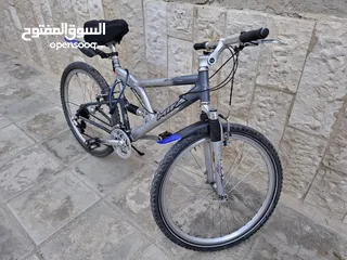  5 بسكليت امريكي عدد 2(السعر حرق)