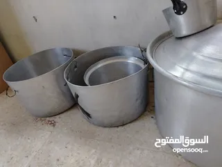  4 طنجرة قدر قياس 55 لتجهيز طبخ المناسبات الكبيرة و المناسف بحالة الوكالة صناعه اصليه جوده عاليه جدا