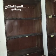  2 ثلاجات عرض محل ورفوف ومحمص للبيع