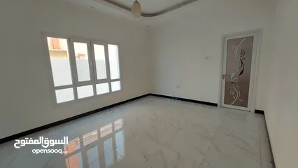  6 6 Bedrooms Villa for Sale in Al Maablilah REF:1034AR