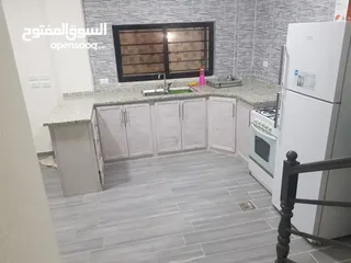  16 شالية للبيع