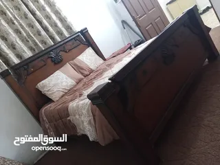  6 تخت غرفة نوم