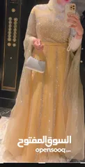  4 فساتين سهره للبيع كل فستان ملبوس لبسه فقط