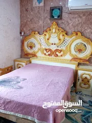  2 چورباية مع ميزها مع 2 كومديات