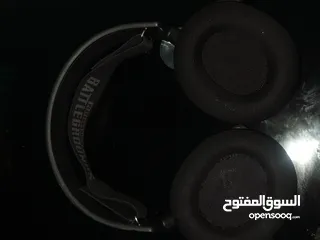  5 سماعات steelseries نسخة ببجي للبدل او للبيع...................... .. ................