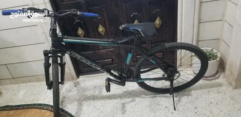  1 دراجة هوائية ( بسكليت ) بحالة ممتازة جيدة و جبلية وبسعر 430 شيكل المعني يتواصل معنا