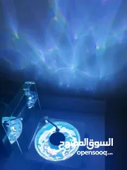  1 مكبر صوت مع اضاءة محيطية ولا أروع من هيك سماعة...